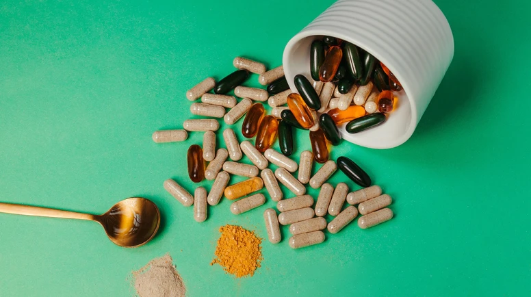 Gıda takviyesinde skandal; domuz jelatini çıktı