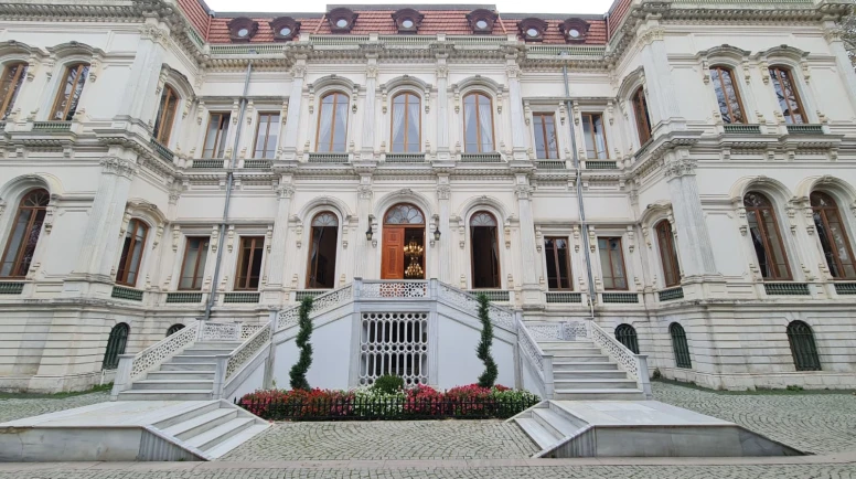 Bu merdivenlerde gelin-damat fotoğrafı çektirmek 5 bin TL