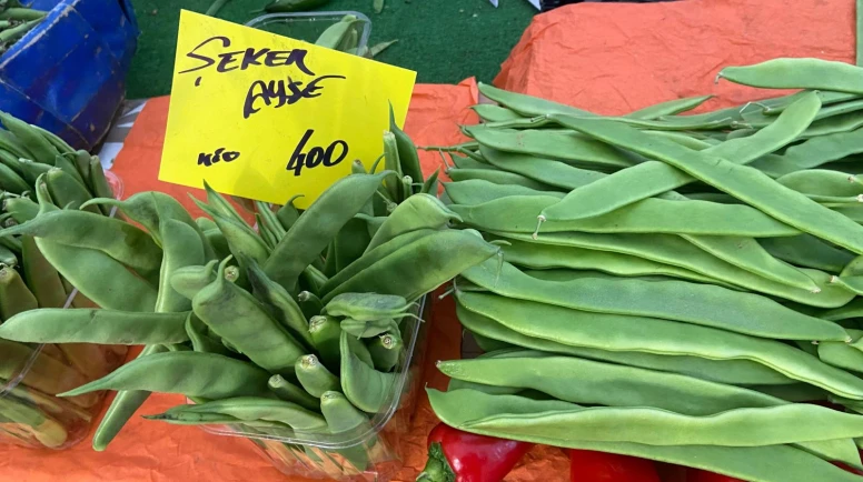 İstanbul'da pazarda taze fasulye 500 TL'yi gördü