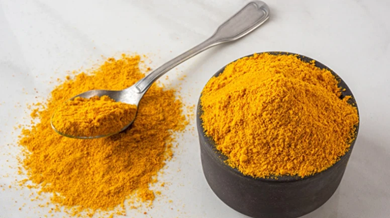 En sağlıklı baharatı da kirletmişler; zerdeçaldan tekstil boyası çıktı