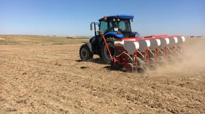 Ürün kaybı yaşayan çiftçiye 1 milyar avro destek; Mazot desteği de var